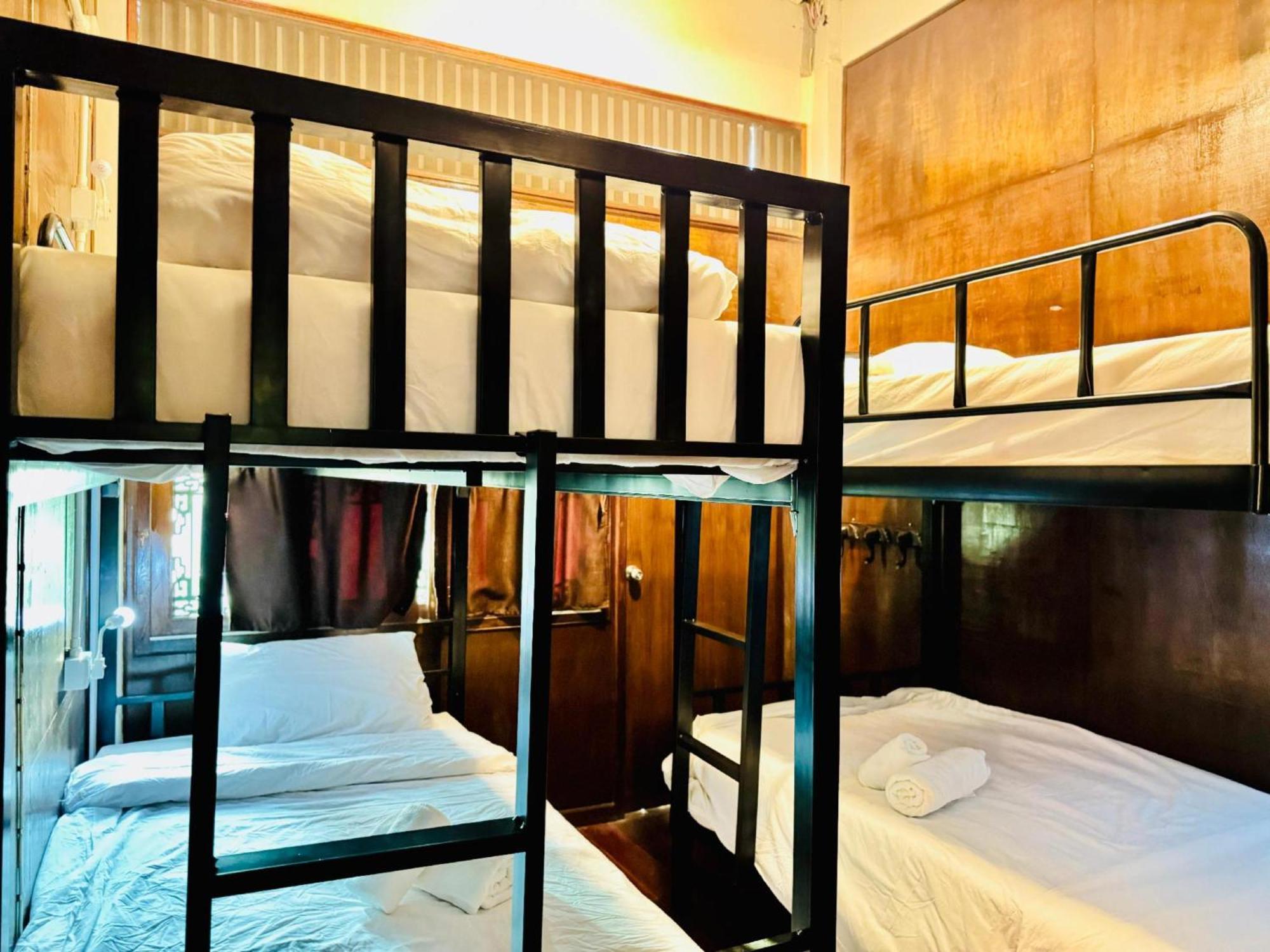 Collection O Bupamontra Chiangmai Hotel Chiang Mai Exterior photo